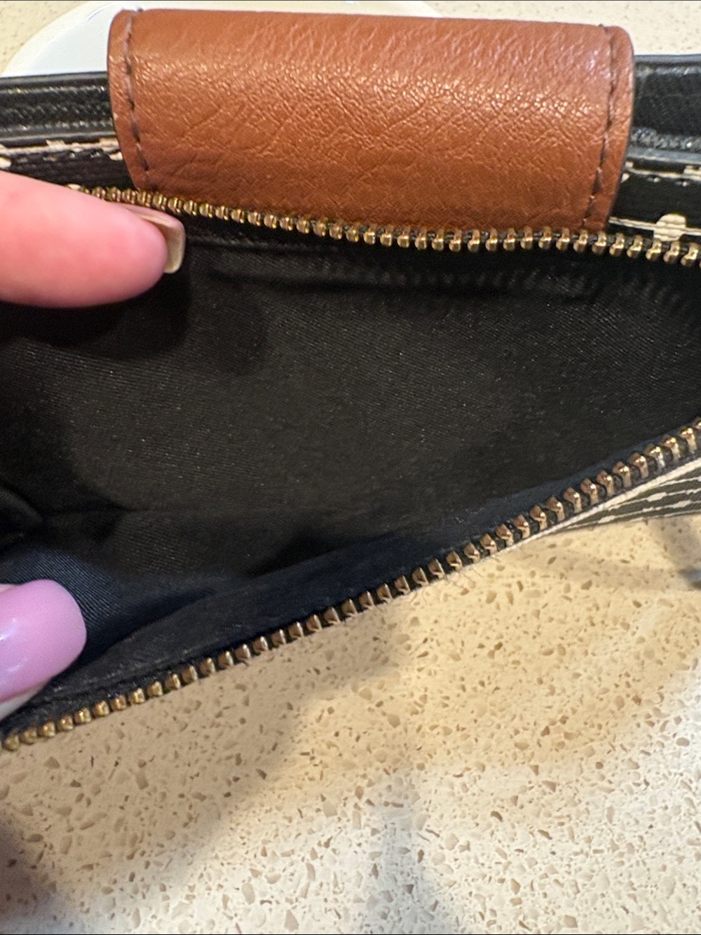 Fossil Vintage Black & White Saffiano Leather Wallet EUC - Picture 4 of 6